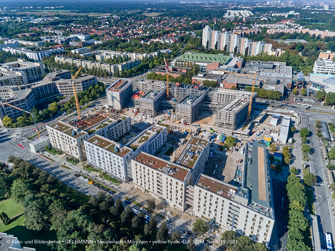 19.09.2021 - Perlach Plaza und Umgebung in Neuperlach 